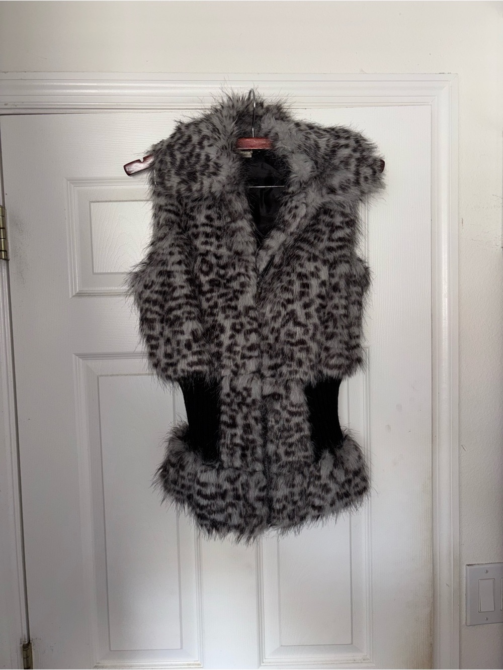 Faux Fur Leopard Print Vest by BebeLine - Grey & Black never been worn
